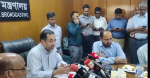 গণমাধ্যম নিয়ন্ত্রণে নয়, জনগণকে নিরাপদ রাখতে সাইবার আইন : তথ্য প্রতিমন্ত্রী